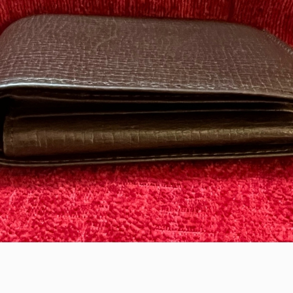 BURBERRY AUTHENTIC BROWN GRAINED LEATHER BIFOLD WITH NOVA CHECK INTERIOR ACCENTS - Picture 13 of 14